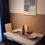 Koblar Apartman *